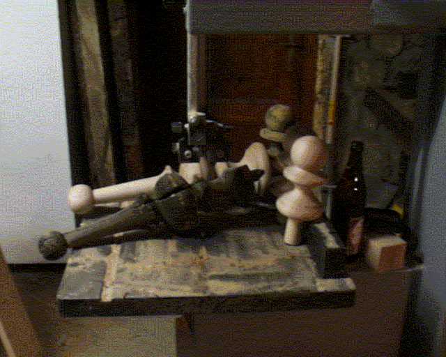 [Nachbau von originalen Giebelverzierungen gedrechselt]